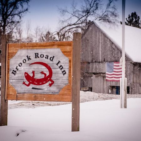 Brook Road Inn Goshen Ngoại thất bức ảnh