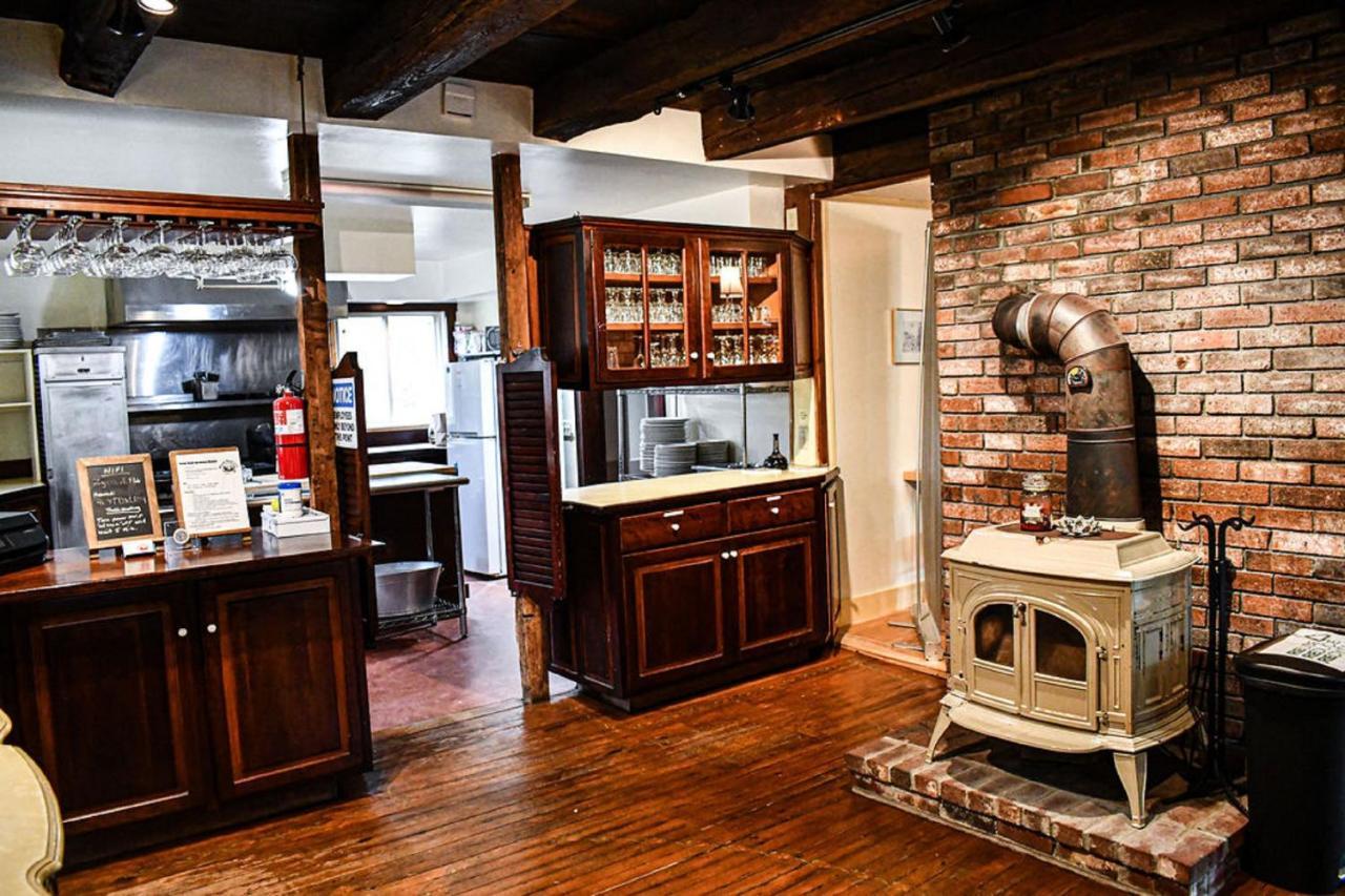 Brook Road Inn Goshen Ngoại thất bức ảnh